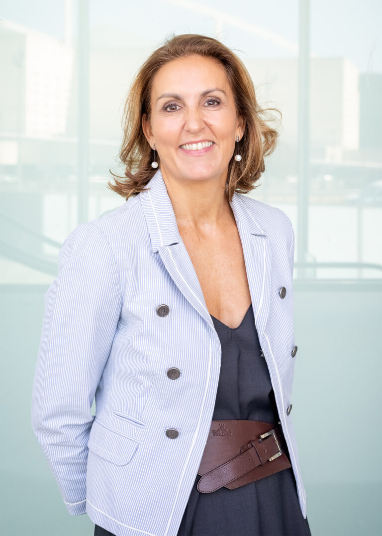 Arancha Pajares, Legal Support - PQNO?